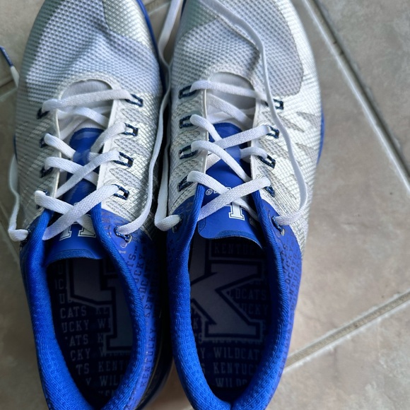 Nike Free Trainer 5.0 Kentucky Wildcats athletic shoe - Picture 12 of 16